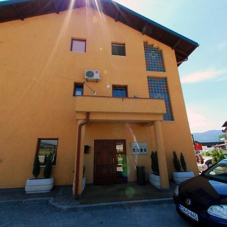 Hotel Arizona Sarajevo Lukavica Exterior foto